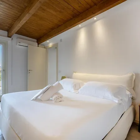 Massari Terrace By Palazzo Zippitelli Apartament *